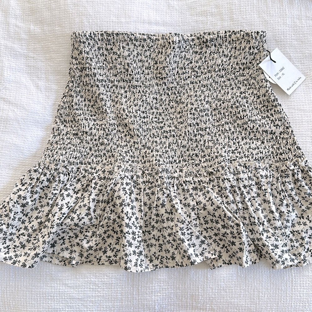 NWT 🌟 Skirt & crop top matching set 🌟